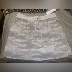 Maurices Camo French Terry Skirt | Size: 1X